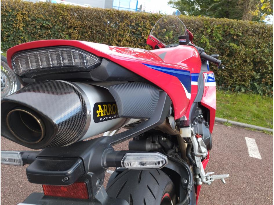 HONDA CBR 600 RR 2024